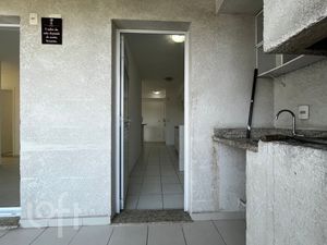 Image 3 - 882835