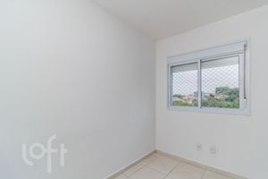 Image 17 - 882835