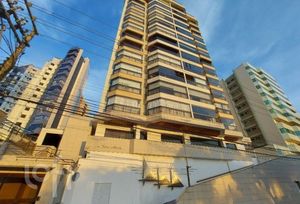 Image 33 - 882836