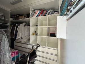 Image 14 - 882836