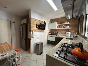 Image 8 - 882836
