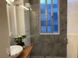 Image 6 - 882842