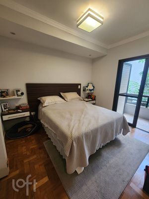 Image 14 - 882844