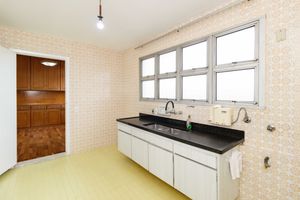 Image 32 - 882847