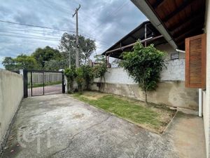 Image 11 - 882848