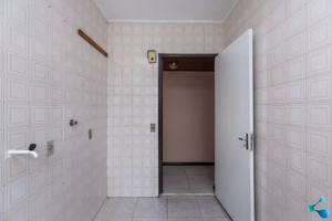 Image 7 - 882873