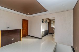 Image 13 - 882874