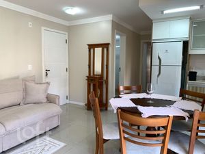 Image 4 - 882876