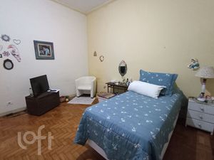 Image 3 - 882877