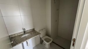 Image 7 - 882883