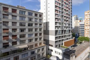 Image 2 - 882885