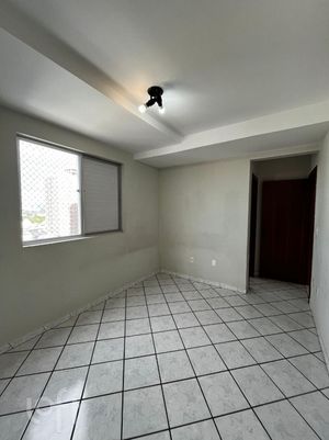 Image 3 - 882886