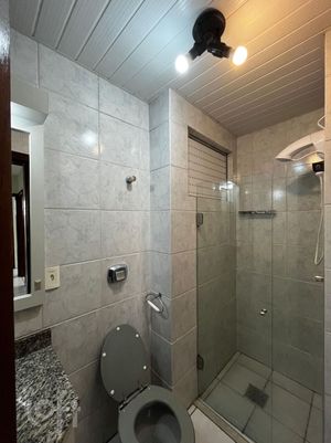 Image 9 - 882886