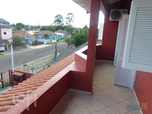 Image 21 - 882887