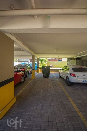 Image 34 - 882888