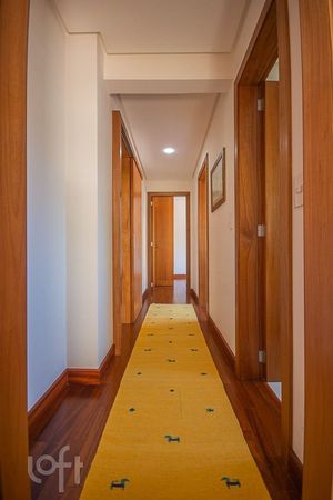 Image 11 - 882888