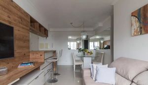 Image 3 - 882892