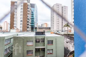 Image 15 - 882898