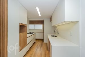 Image 21 - 882906