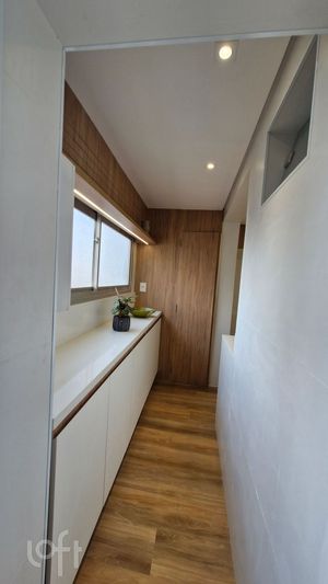 Image 10 - 882906