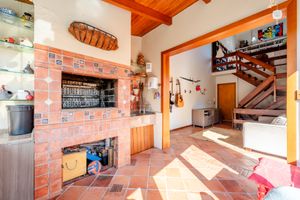 Image 21 - 882917
