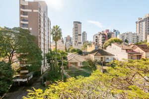 Image 9 - 882917