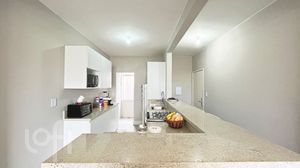 Image 9 - 882922
