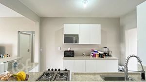 Image 13 - 882922