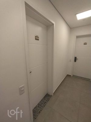 Image 5 - 882926