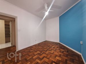 Image 10 - 882927