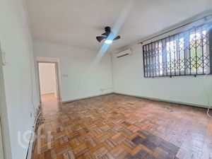Image 1 - 882927