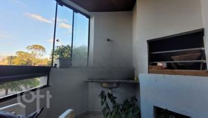 Image 6 - 882948