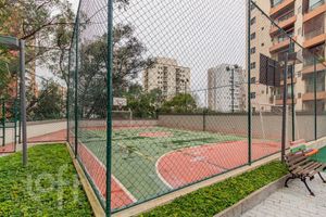 Image 28 - 882949