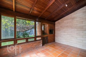Image 23 - 882951