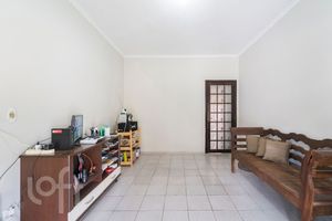Image 8 - 882951