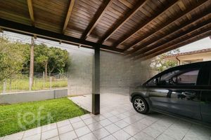 Image 3 - 882951