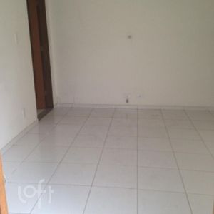 Image 5 - 882962