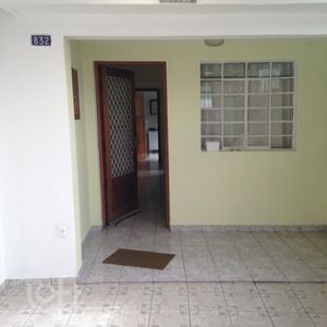 Image 17 - 882962