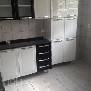 Image 1 - 882962