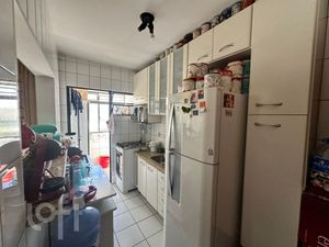 Image 11 - 882970