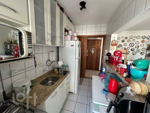 Image 10 - 882970