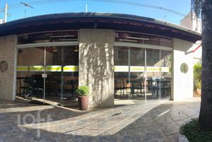Image 3 - 882974