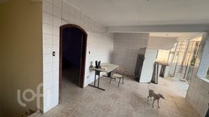 Image 11 - 882976