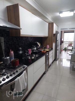 Image 5 - 882977