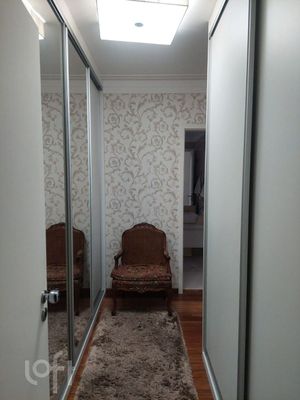 Image 11 - 882977
