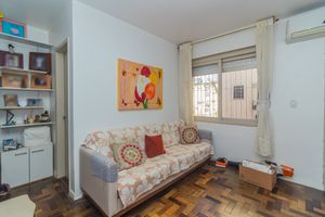 Image 3 - 882981
