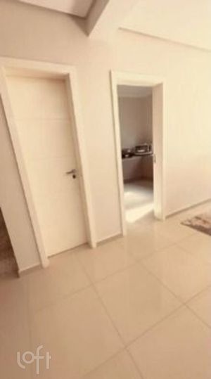 Image 4 - 882987