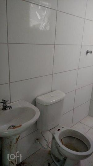 Image 5 - 882991