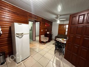 Image 24 - 882992