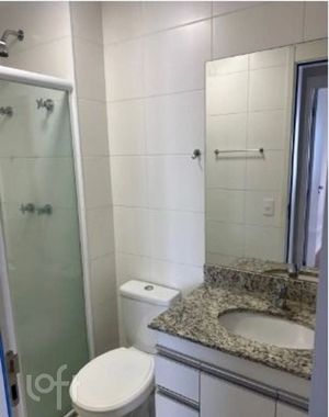 Image 8 - 882995